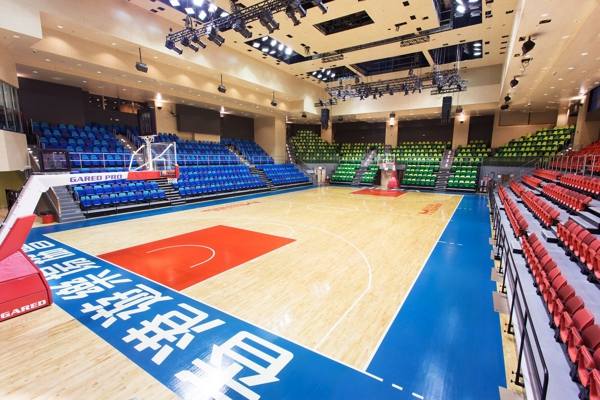 地板舞台木材料用什么好_舞台木地板做法_舞台木地板用什么材料